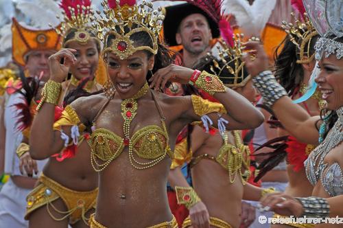 Крупнейший европейских уличный карнавал